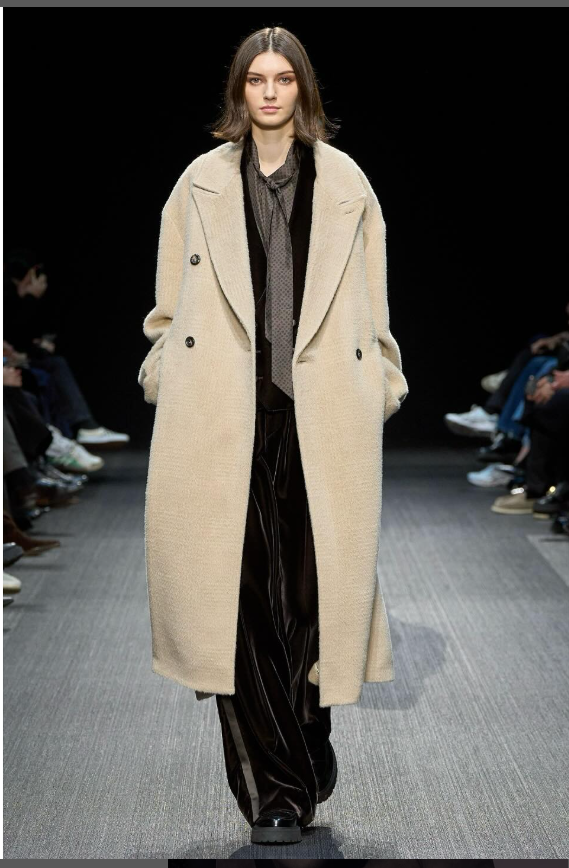 Runway - Beige coat collection